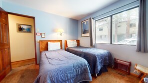 3 bedrooms, free WiFi, bed sheets
