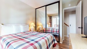 4 habitaciones, tabla de planchar con plancha y wifi gratis 