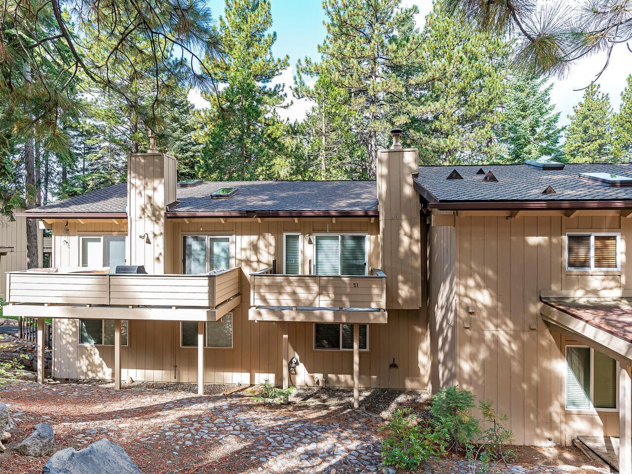 51 Mountain Shadows - 2 bedroom condo with pool