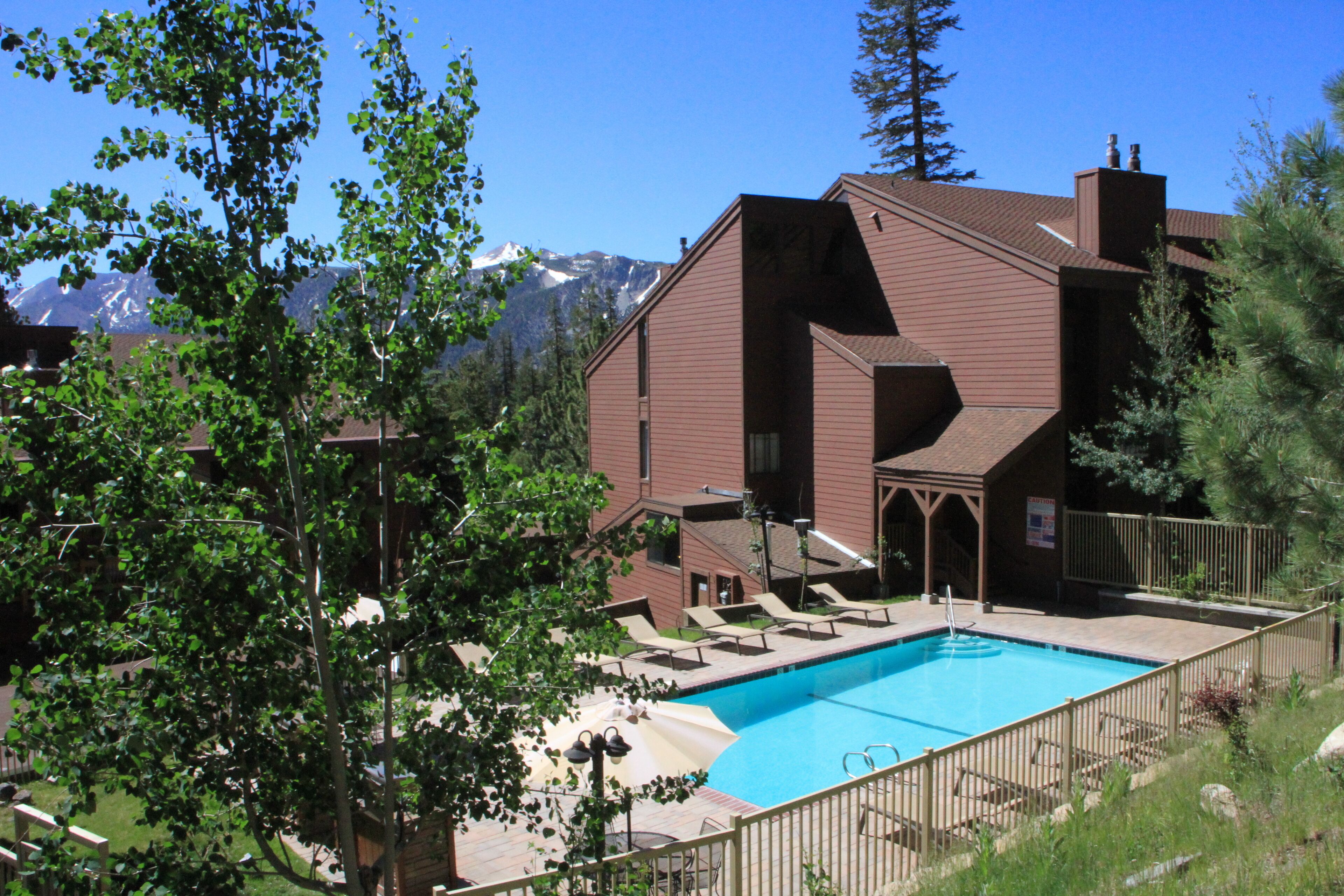 Mammoth Ski & Racquet Club #35