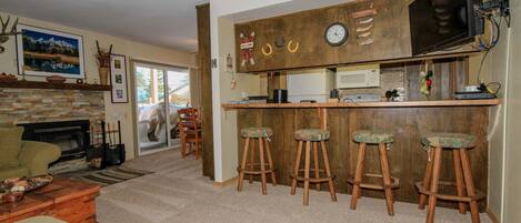 TV, fireplace, video games, DVD player