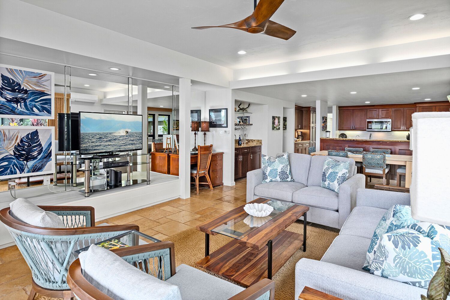 Smart TV, DVD player