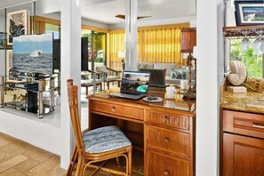 Smart TV, DVD player