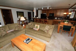 TV, fireplace, DVD player