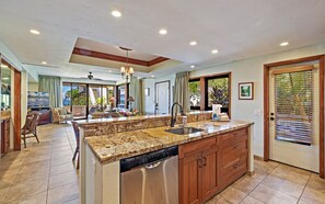 Interior - Kahana Village #18 Beach Front Luxury (Lahaina)