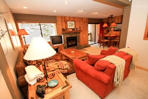 TV, fireplace, DVD player, offices