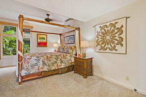 3 bedrooms, Internet - Kahana Village #30 Beach Front Luxury (Lahaina)