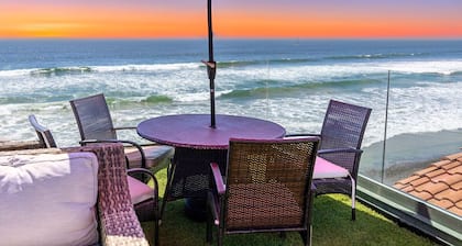 Spectacular Single-Family Beachfront Home P1023-0