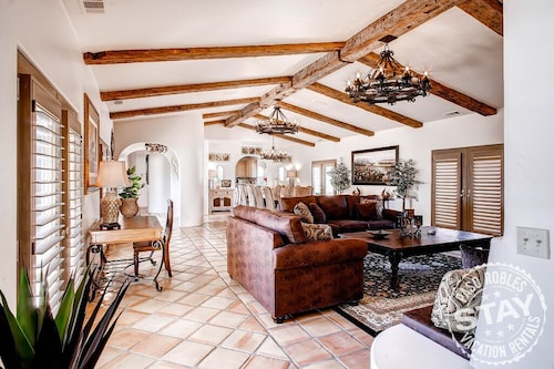 Vineyard Views + Jetted Tub | Paso Robles Wine Country | Solitude I