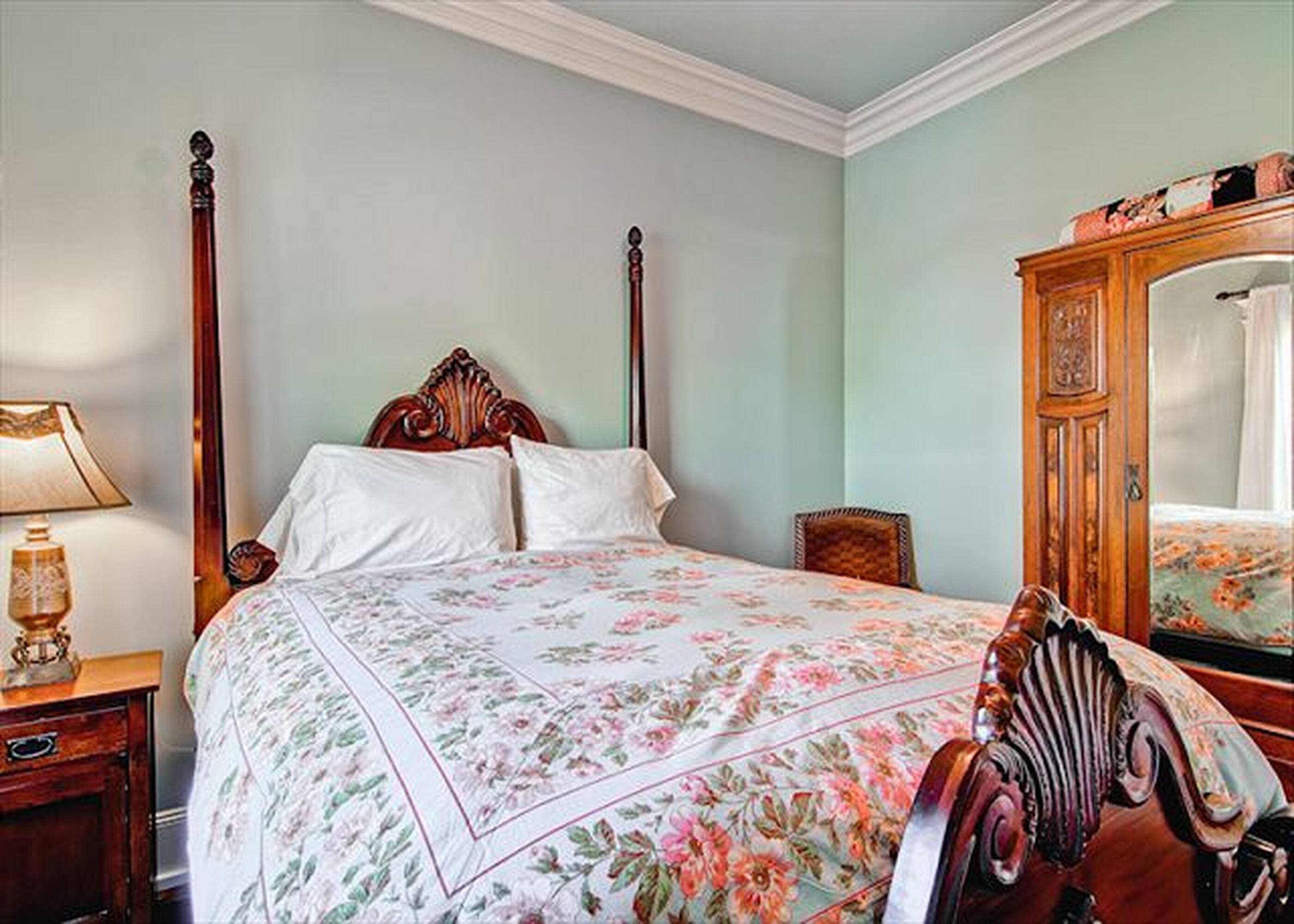 5 chambres, fer et planche à repasser, Wi-Fi gratuit, draps fournis