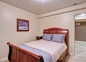 5 chambres, fer et planche à repasser, Wi-Fi gratuit, draps fournis