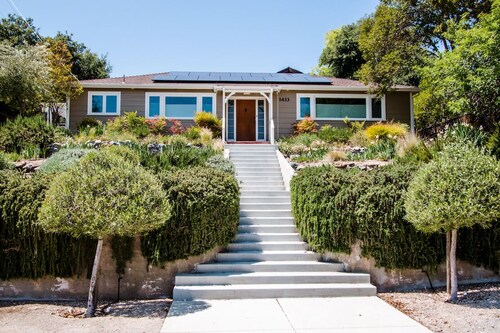 Two Sweet-Spacious Home with Two Master Suites Downtown Paso Robles!