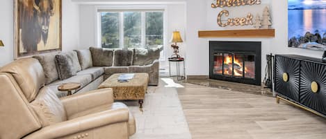 Smart TV, fireplace, DVD player