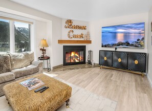 Smart TV, fireplace, DVD player