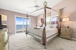 5 bedrooms, iron/ironing board, free WiFi, bed sheets