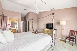 5 bedrooms, iron/ironing board, free WiFi, bed sheets - Florida Villa | Waterfront | Private Pool (Crystal Beach)
