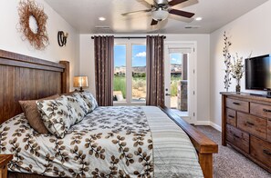 3 bedrooms, desk, iron/ironing board, free WiFi