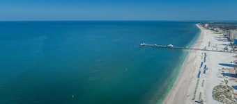 Starfish Beach House - Private Pool Rental!