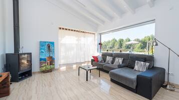 TV, DVD player, stereo