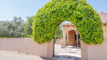 Enceinte de lâhĂ©bergement