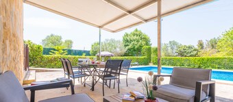 VILLA FERNANDO - Bonita casa de campo con piscina y jardín privados. WiFi Gratis