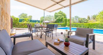 VILLA FERNANDO - Beautiful country house with private pool and garden. Free WiFi