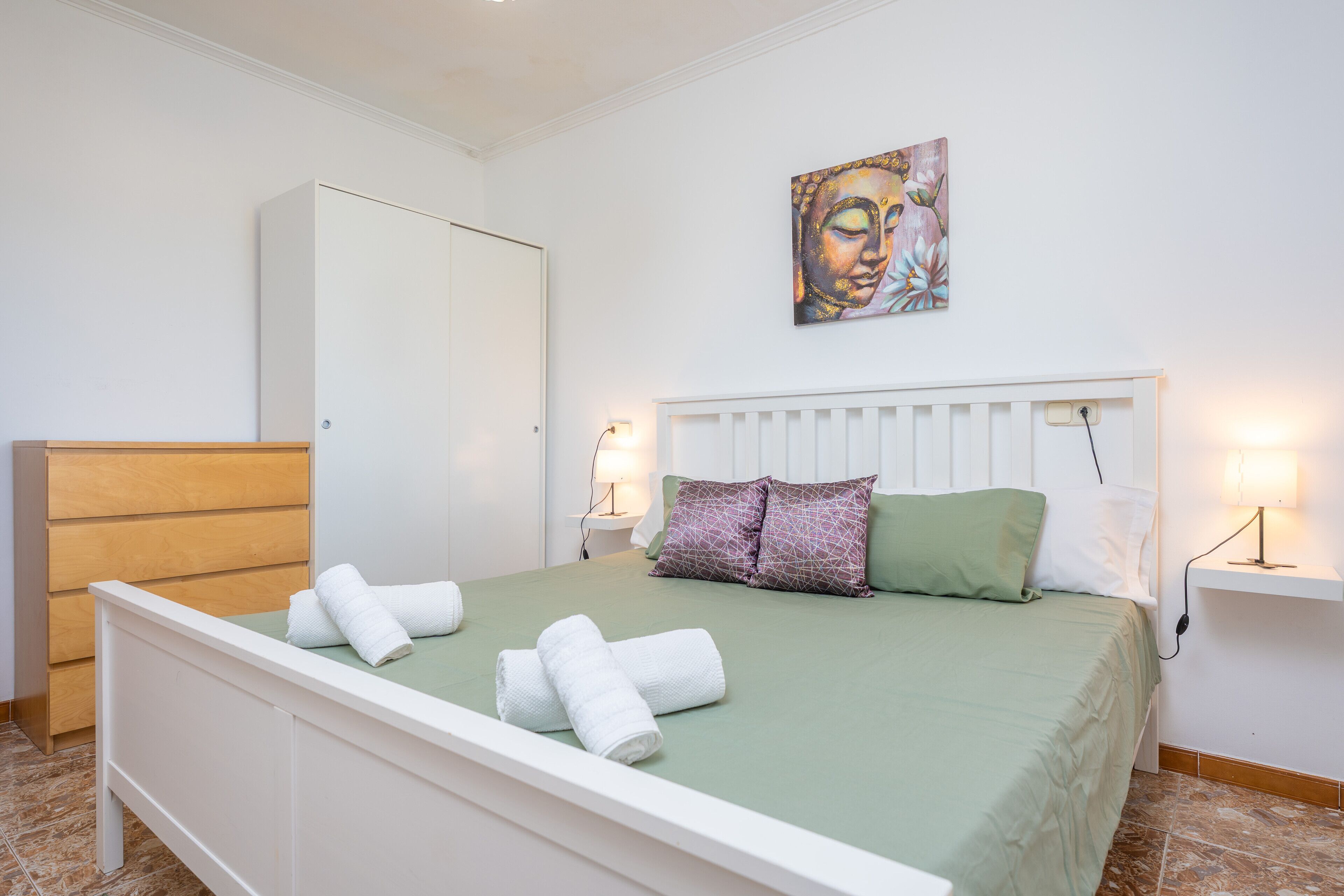 3 bedrooms, iron/ironing board, free WiFi, bed sheets