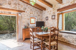 Dining - CASA DE PIEDRA - Villa with private pool in Campanet. (Campanet)