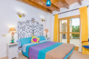 7 dormitorios, tabla de planchar con plancha, wifi gratis y ropa de cama