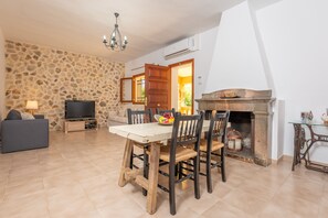 Dining - RACO DE CAN PEP - Beautiful traditional Majorcan house with private pool in a quiet and ru (Inca)