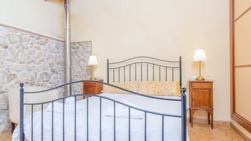 4 chambres, fer et planche Ă repasser, Wi-Fi gratuit, draps fournis