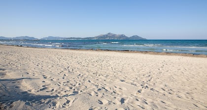 VILLA ISABEL - Great holiday home with several terraces near the beach. Free WiFi