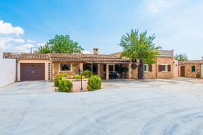 Exterior - CAN TOMEU - Beautiful villa with private garden and pool in a quiet area. Free WiFi (Inca)