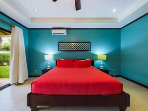 7 habitaciones, tabla de planchar con plancha y cuna de viaje 