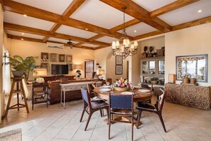 Dining - Casa Rosa- Luxury Ocean View 3 Bedroom Home (Flamingo)