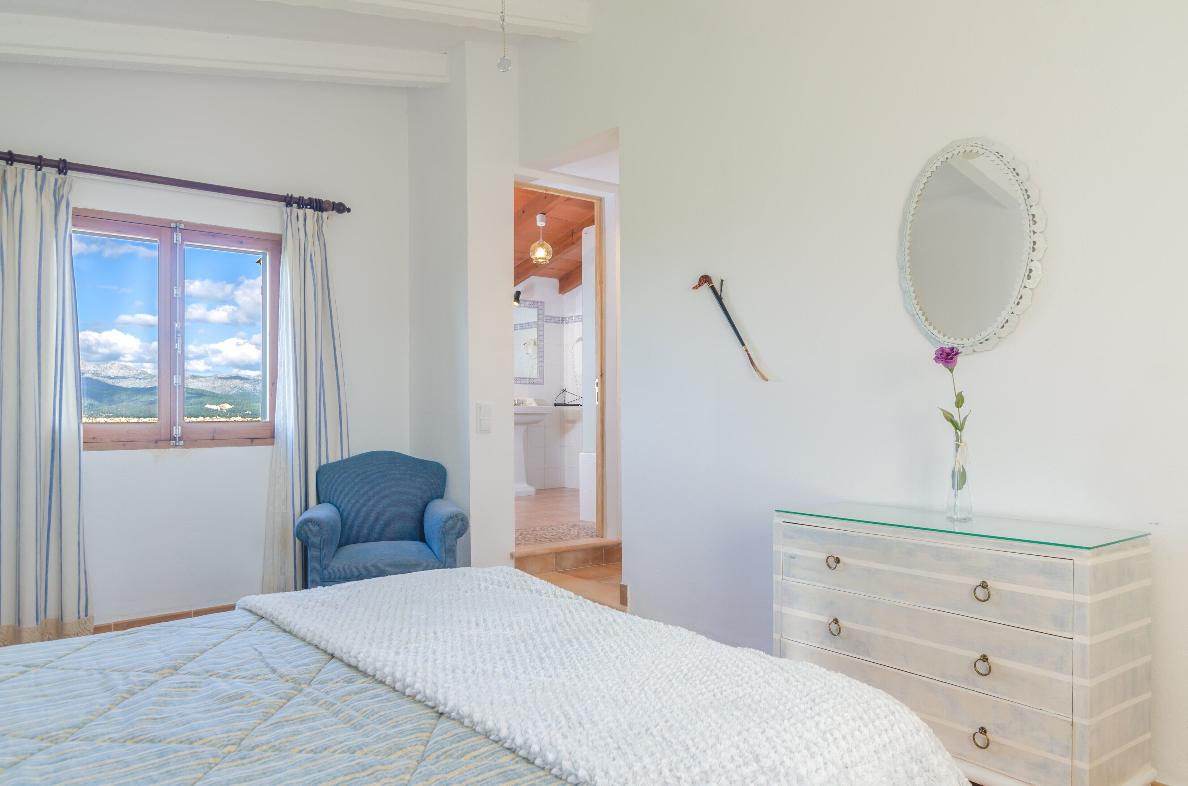 3 soverom, strykejern/-brett, wi-fi (inkludert) og sengetøy