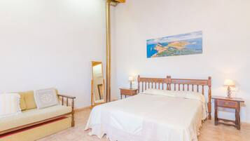 3 sovrum, strykjärn/strykbräda, gratis wi-fi och sängkläder