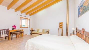 3 chambres, fer et planche Ă repasser, Wi-Fi gratuit, draps fournis