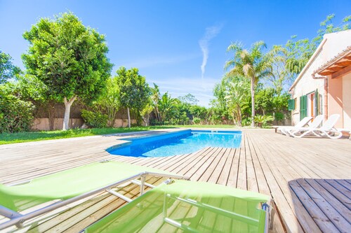 CORREFOC - Beautiful villa with private pool in quiet residential area. Free WiFi