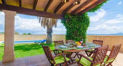 CARLES - Villa with private pool in Vilafranca de Bonany. Free WiFi