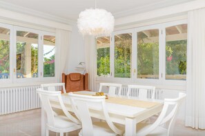 Dining - CASA BONITA (SES SALINES) - Villa with private pool in ses Salines. Free WiFi (Ses Salines)