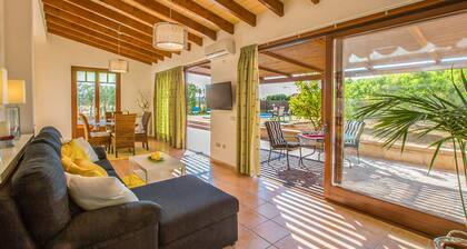 SHOSTALET - Beautiful country house with private pool in a rural environment. Free WiFi