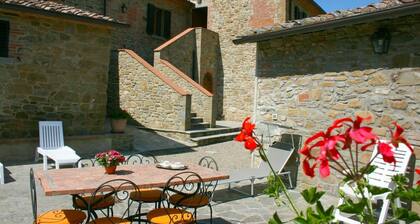 Joli appartement pour 7 personnes avec WIFI et TV, prĂšs de Arezzo