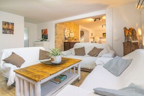 Fernseher, Stereoanlage