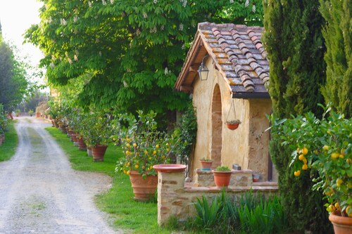 Beautiful apartment in villa with WIFI, pool, TV, patio and panoramic view, close to San Gimignano