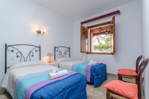 3 habitaciones, tabla de planchar con plancha y wifi gratis 