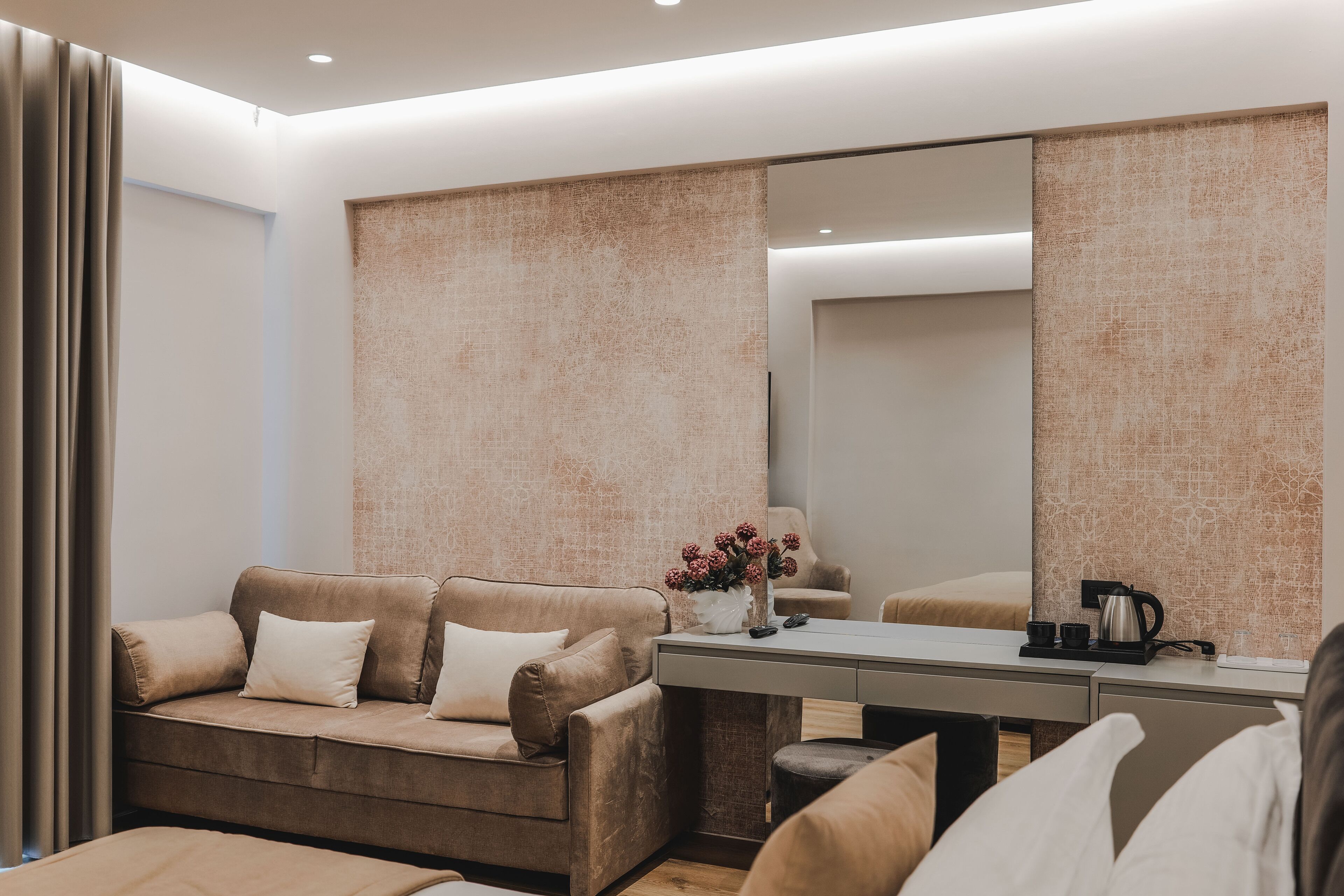 Junior Suite, 1 King Bed, Beach View | Minibar, desk, soundproofing, WiFi (free)