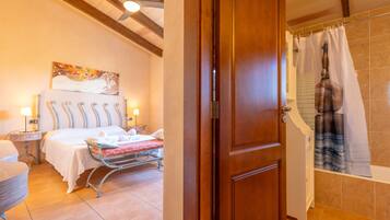 3 Schlafzimmer, Bügeleisen/Bügelbrett, kostenloses WLAN, Bettwäsche