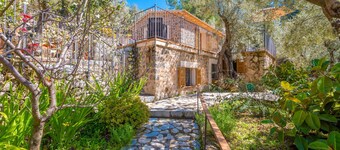 ES COLL D'EN PASTOR - Beautiful stone house with spacious terraces amidst the mountains. F