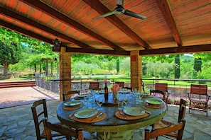 Outdoor dining
